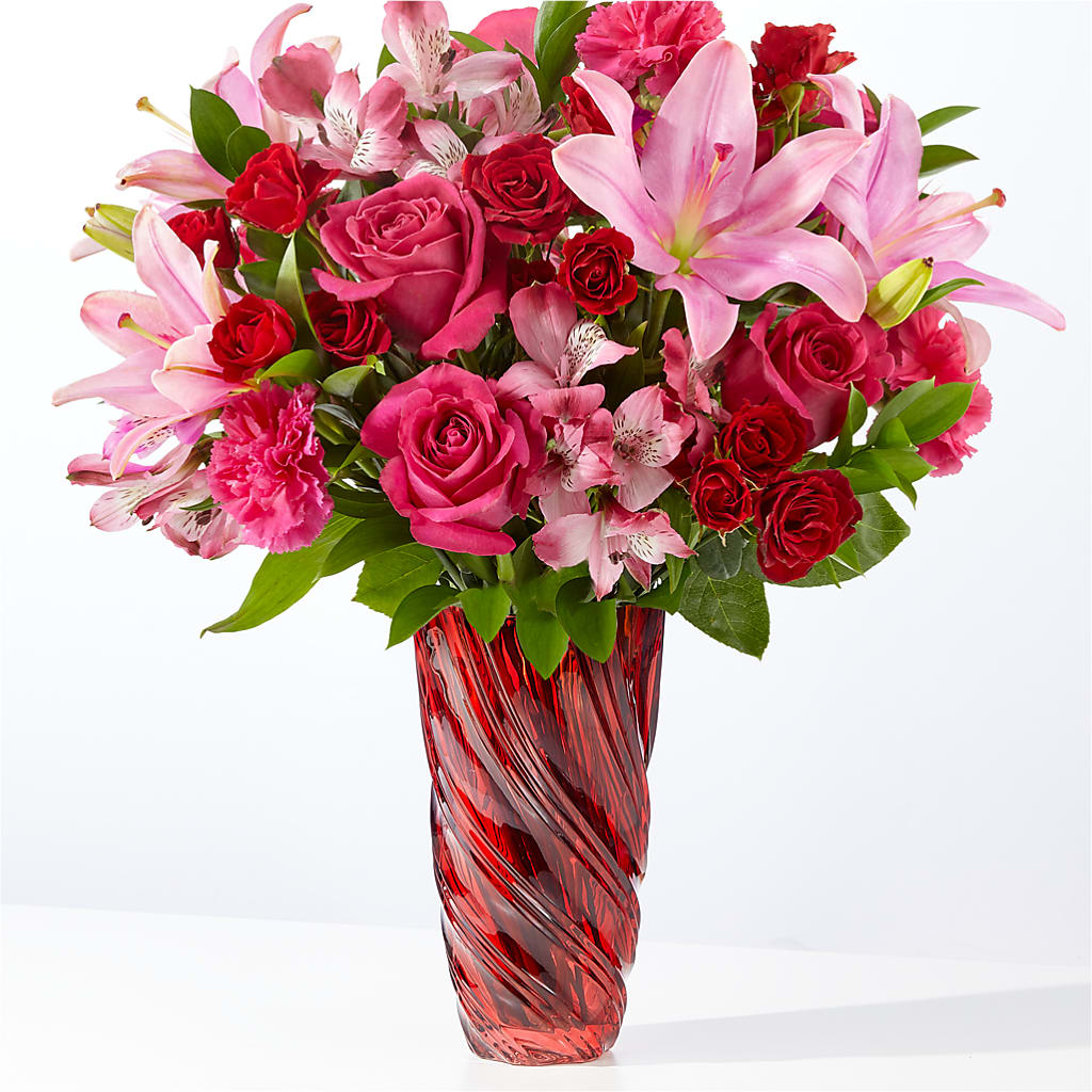 In Love Bouquet with Luxe Swirl Vase – SIA'S BLOSSOM BLOOMS, Griffin GA