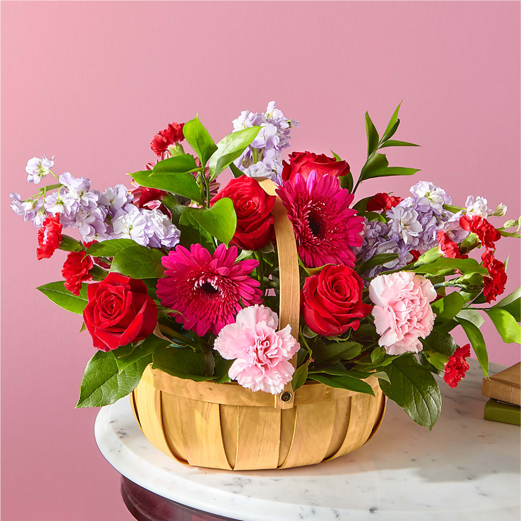 Pink Picnic Basket – SIA'S BLOSSOM BLOOMS, Griffin GA