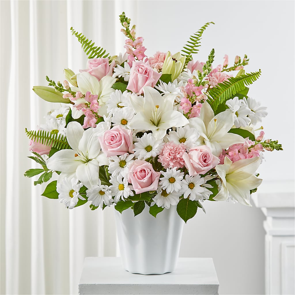 Soft Touch Tabletop Basket – SIA'S BLOSSOM BLOOMS, Griffin GA