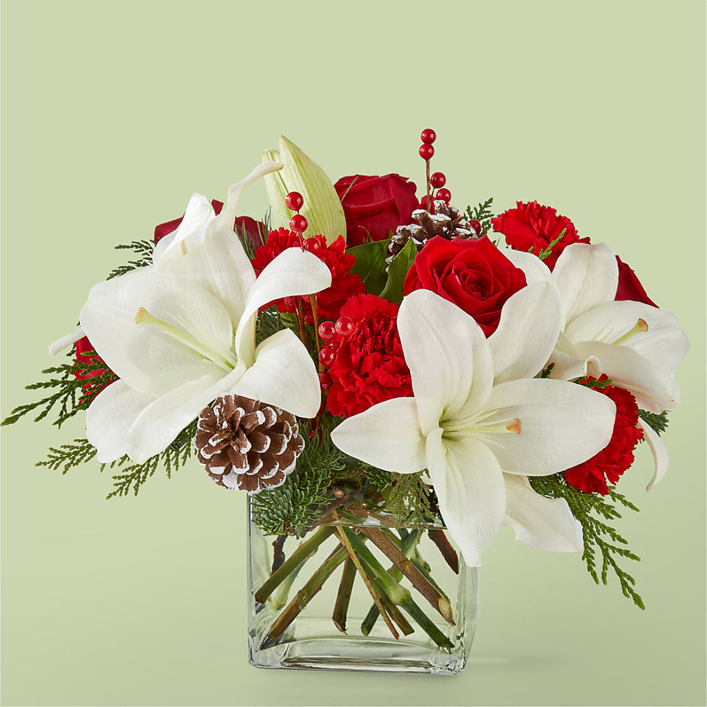 Glistening Icicles Bouquet – SIA'S BLOSSOM BLOOMS, Griffin GA
