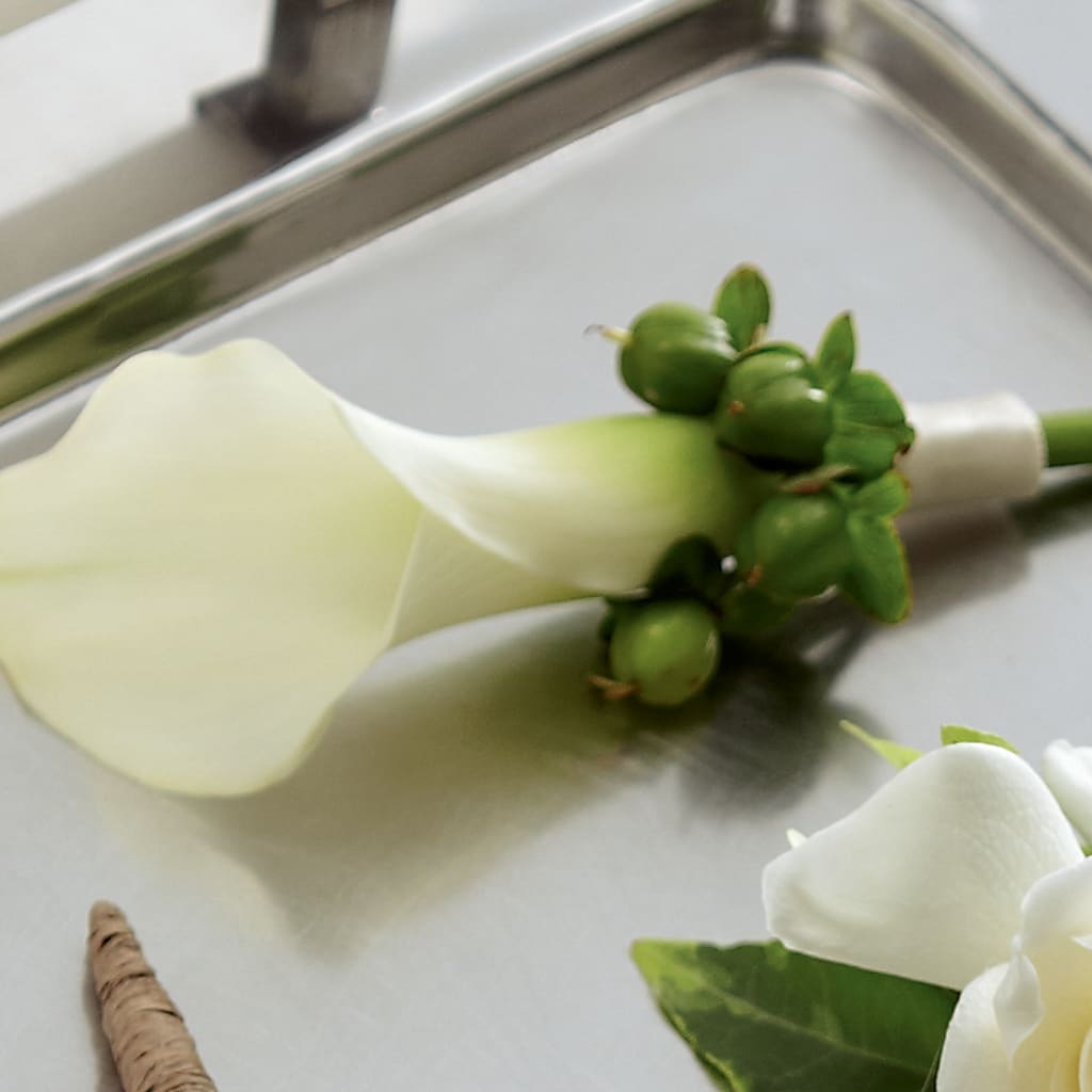 White Calla Boutonniere – SIA'S BLOSSOM BLOOMS, Griffin GA