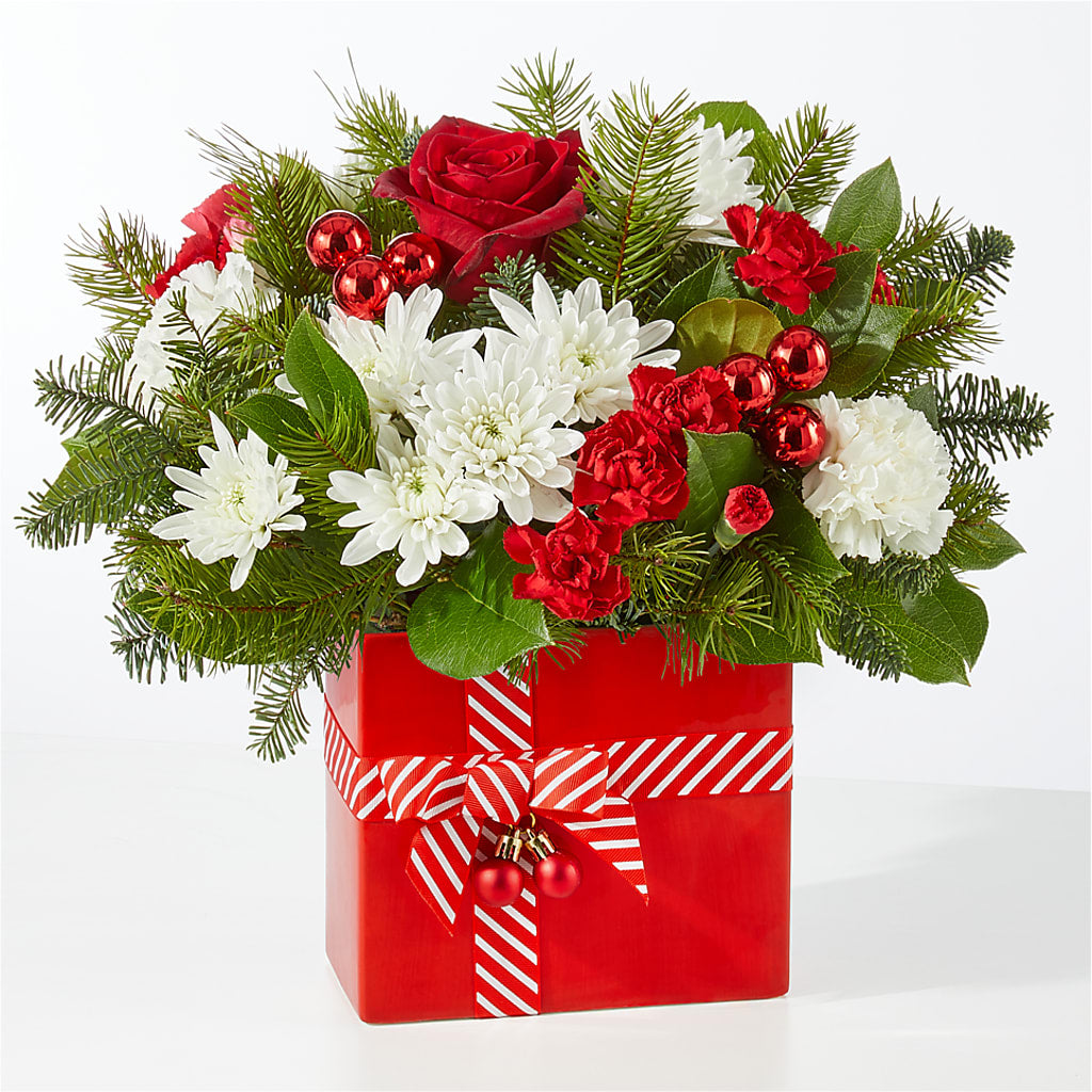 Presents Under the Tree Bouquet – SIA'S BLOSSOM BLOOMS, Griffin GA