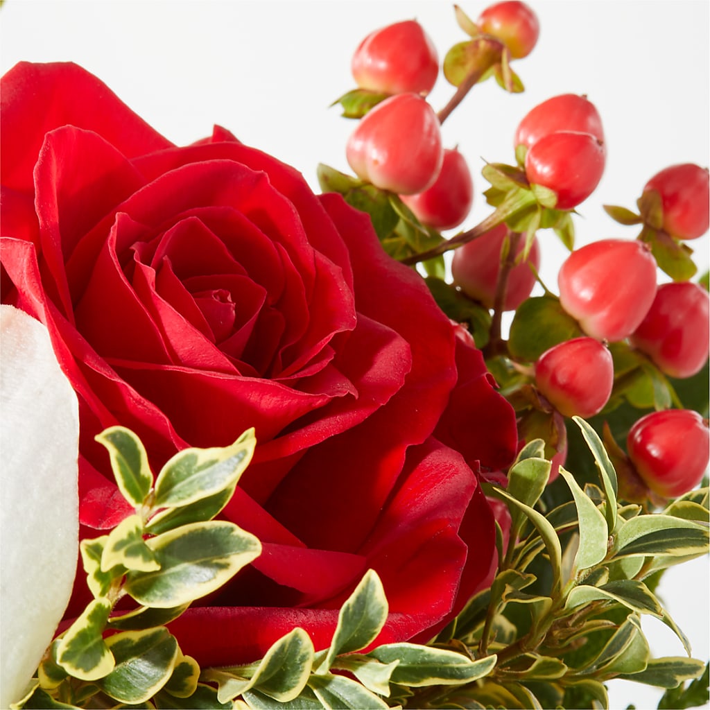Snowy Wonderland Bouquet – SIA'S BLOSSOM BLOOMS, Griffin GA