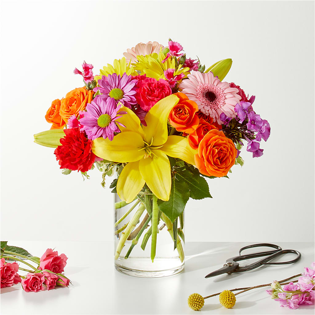Cue the Confetti - A Florist Original – SIA'S BLOSSOM BLOOMS, Griffin GA