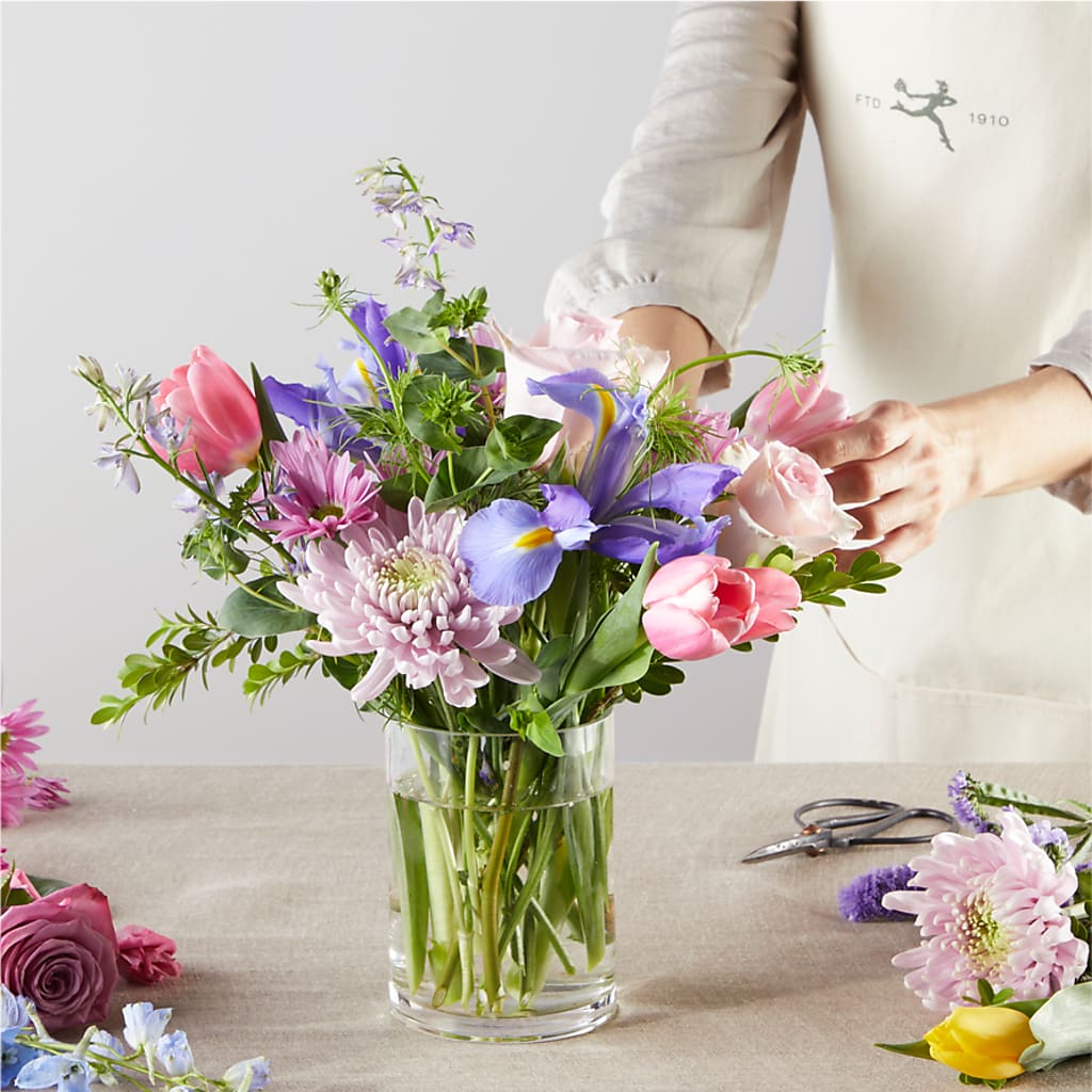 Pastel Tradition - A Florist Original – SIA'S BLOSSOM BLOOMS, Griffin GA