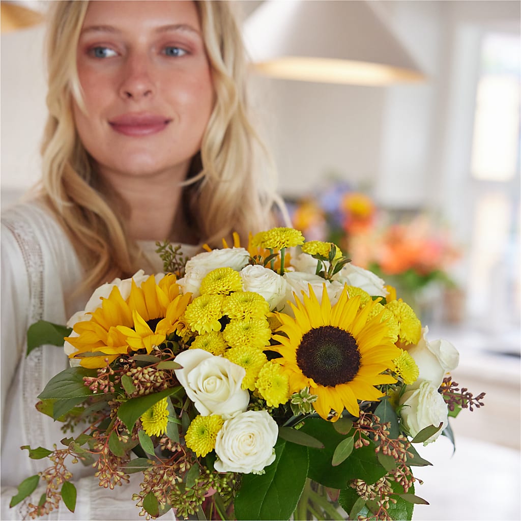 Luminous Morning Bouquet – SIA'S BLOSSOM BLOOMS, Griffin GA