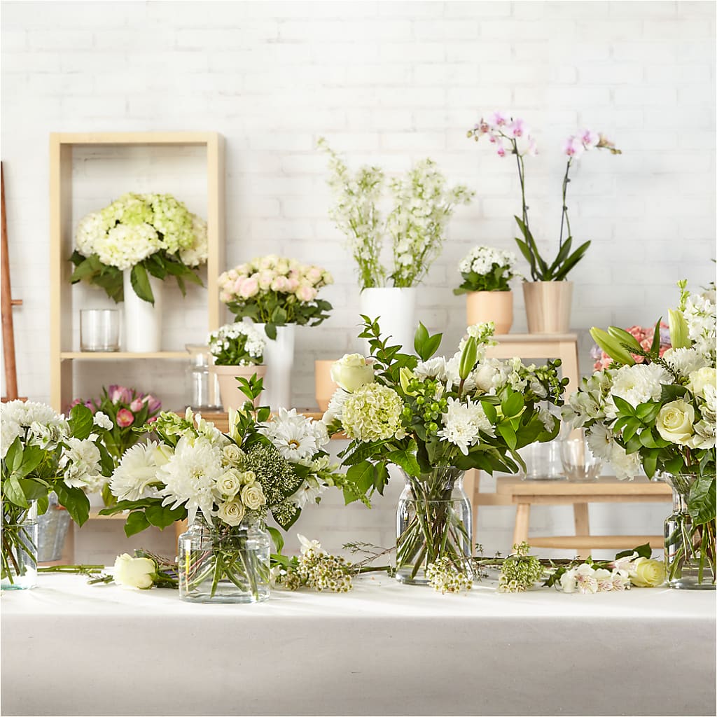 Classic Ivory – A Florist Original – SIA'S BLOSSOM BLOOMS, Griffin GA