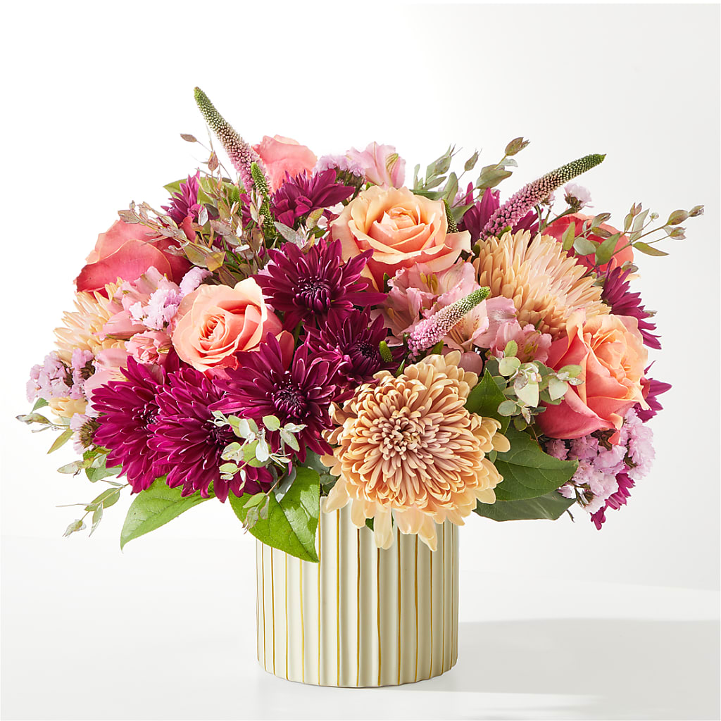 Berry Cobbler Bouquet with Ivory Vase – SIA'S BLOSSOM BLOOMS, Griffin GA