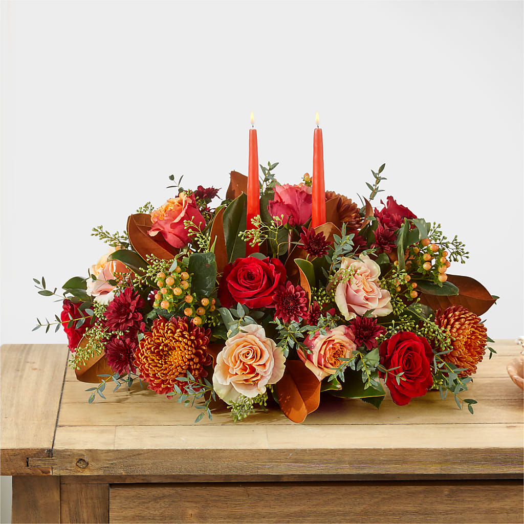 Gather Near Centerpiece – SIA'S BLOSSOM BLOOMS, Griffin GA